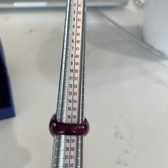 Swarowski authentic ring size 8 - Picture 5 of 7